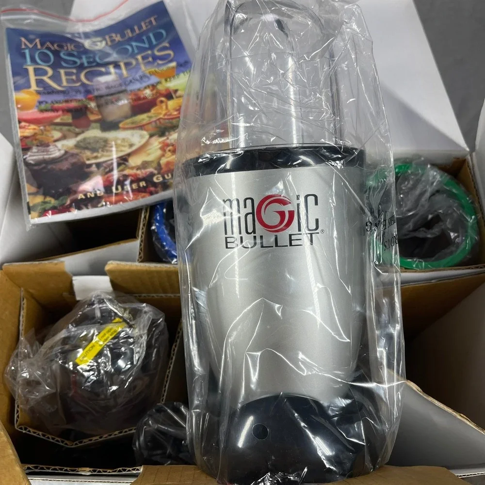 Magic Bullet Express Blender Mixer System Silver 17 Piece Set MB1001
